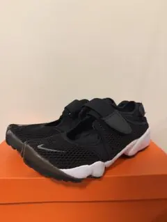 Item thumbnail for item 2f65ad6c-553b-4ff3-abf8-32d6342bed95