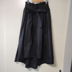 URBAN RESEARCHウエストリボン前ボタンフレアロングスカート ブラックのサムネイル
