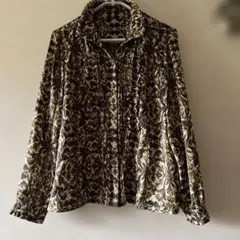 レリアンボタニカル柄 長袖ブラウス フリルデザイン❣️
