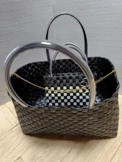 Item thumbnail for item 13c45556-5d18-450f-9817-88a4f6c0ef53