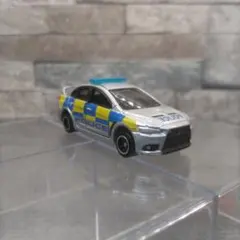 【絶版】トミカNo.39 三菱ランサーエボリューションX 英国警察仕様