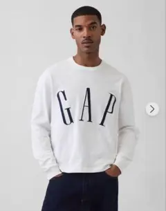 GAP オーバーサイズ ロゴ クロップドTシャツ Mサイズのサムネイル
