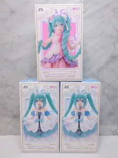 《未開封品》初音ミク　Wonderlandフィギュア【ラプンツェル&シンデレラ】