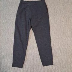 ユニクロ　Mサイズ　ダークグレー