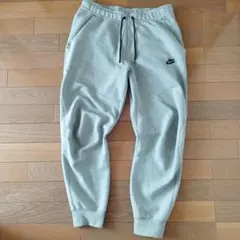 Nike テックフリース