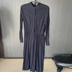 黒い長袖シャツワンピース