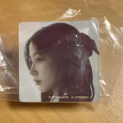 LESSERAFIM カズハ アクリルクリップ