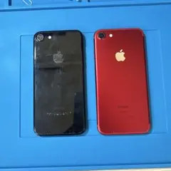iPhone 7 128GB SIMフリー 2台セット（ブラック/レッド）