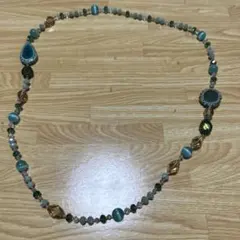 天然石とガラスビーズのネックレス