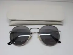ZARA サングラス オーバル型 シルバーフレームのサムネイル