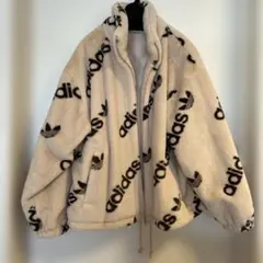 adidas フリースボアコート