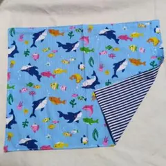 海の生き物柄のランチョンマット