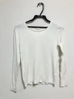 GU Vネックニット　レディース　Mサイズ　プチプラ