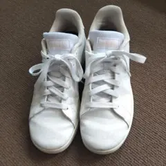 adidas レディーススニーカー ホワイト　 23.5cm