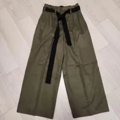 匿名発送　ワイドパンツ　カーキ　アバハウスドゥヴィネット