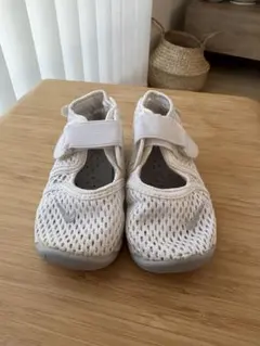 【美品】NIKE ナイキ リトルリフト スニーカーサンダル 白 ベビー キッズ