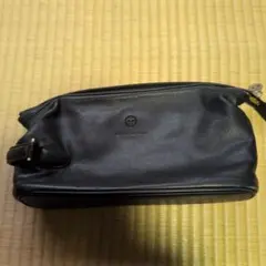 ミラ・ショーン (mila schön) のクラッチバッグ　ブラック