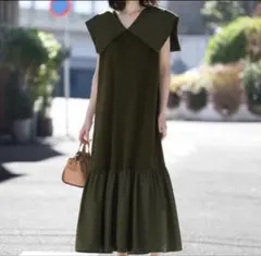 美品【ELFRANKエルフランク】セーラーカラー異素材ドッキングロングワンピースのサムネイル