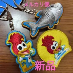 刺繍 キーホルダー&バッジ３点セット　新品タグ付き　USJのサムネイル