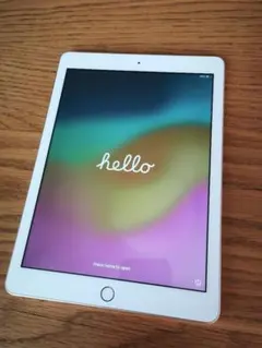 Apple iPad 第6世代 32GB Wi-Fiモデルのサムネイル