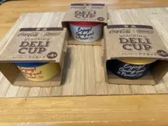 コカコーラ　カップ，容器．型，マフラーなど14点　【未使用品】