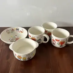 アンパンマン　食器　コップ　お皿　こども