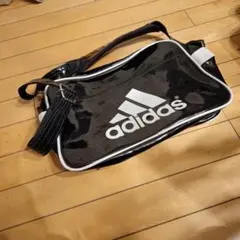 Adidas エナメルバック