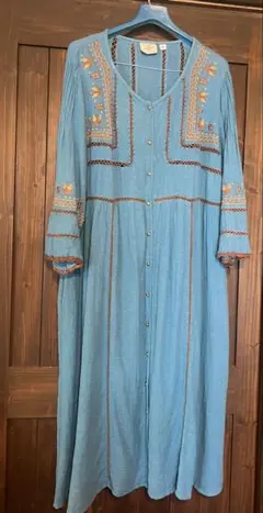 《連休お値下げ》《チチカカ》大きなサイズ　ミルパ刺繍ロングワンピース