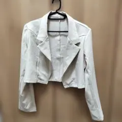 Dazy ベージュ クロップドテーラードジャケット M