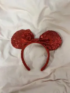 ディズニー　スパンコール　カチューシャ　赤