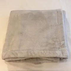 無印良品　ムレにくいあたたかファイバー厚手毛布のサムネイル