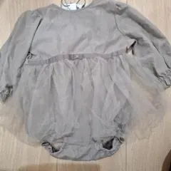 【未使用】バースデイ　コトリ　80cmチュールロンパース　グレージュ