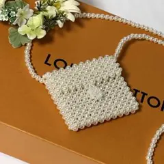 【新品・未使用】大人気パール超チョーカーミニバッグ 斜め掛け 可愛い