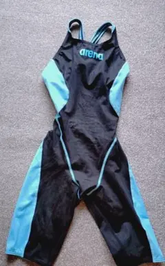 お値下げ arena 競技用水着 黒/青 練習用