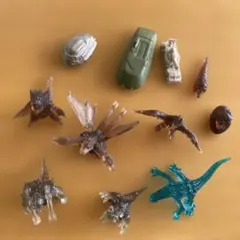 ゴジラシリーズ 8体＋3機