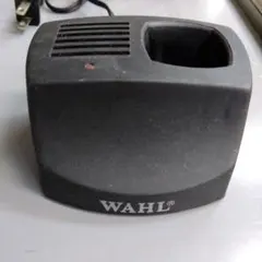 WAHL 充電スタンド 5V対応 4種アダプター WAHL 充電スタンド 5V対応 4種アダプター - メルカリ