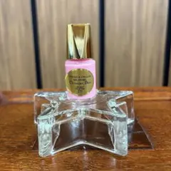Christian Dior ネイルのサムネイル