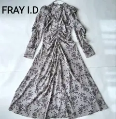 フレイアイディー　フリル付きパフスリーブギャザーワンピース