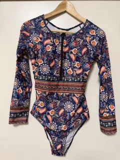 【美品】花柄 長袖ワンピース 水着 Mサイズ