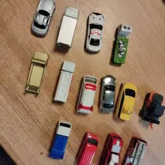 #5トミカミニカー　まとめ売り　14台