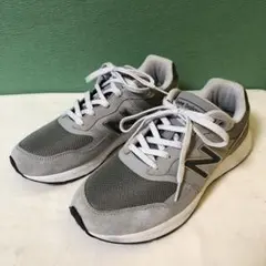て16● New Balance 880グレー スニーカー26cm