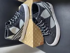 adidas インヒールスニーカー ２３cm USED品