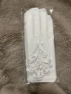 ウェディンググローブ 刺繍付き ホワイト　ショート