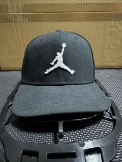 Item thumbnail for item 979f5d8b-6c4a-4612-bb3b-0a9c535deebf