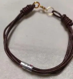☆匿名配送☆ハンドメイド一点物 アルミチャーム革紐ブレスレット