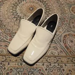 Y*様 【極美品！✨】ホワイト スリッポンローファー 合成皮革