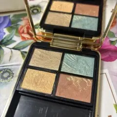 クレド.ポーボーテ　オンブルクルールクアドリ　502 アイシャドウ　限定