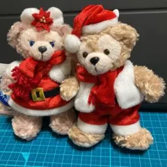 TDSディズニークリスマス2010サンタダッフィーシェリーメイぬいぐるみバッジ