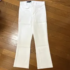 ZARA ホワイト フレアパンツ　XS