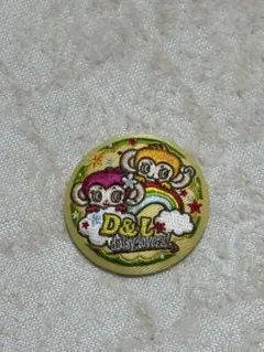 ナルミヤキャラクターズ 刺繍缶バッジビスケット デイジーラヴァーズ